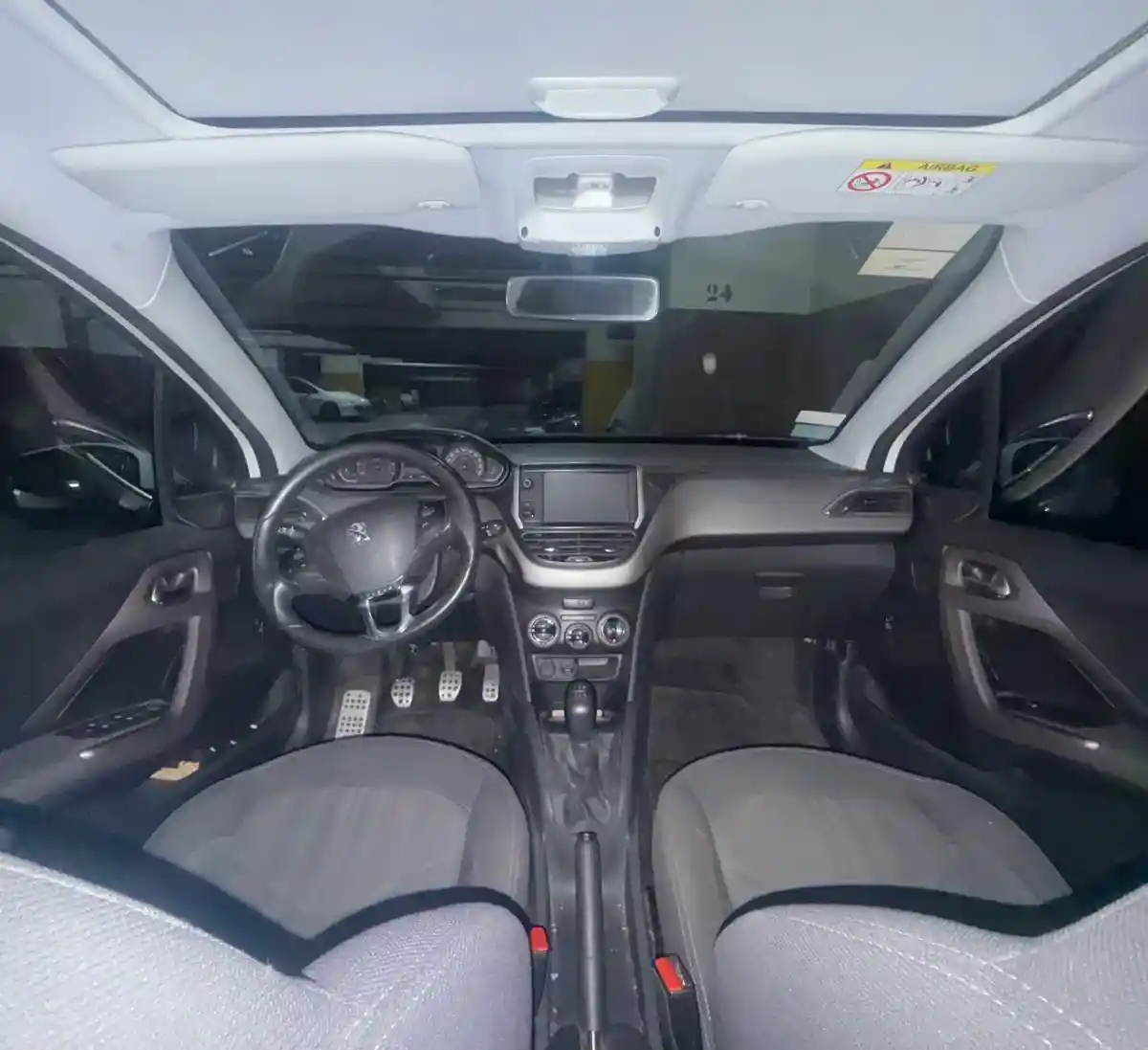 Peugeot 208 1.6 Allure 2017 - foto 5