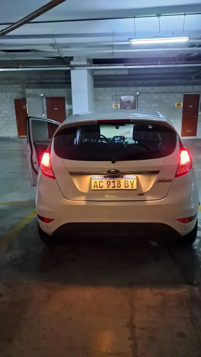 Ford Fiesta Kinetic 1.6 Se Plus Powershift 120Cv 2018 - foto 3