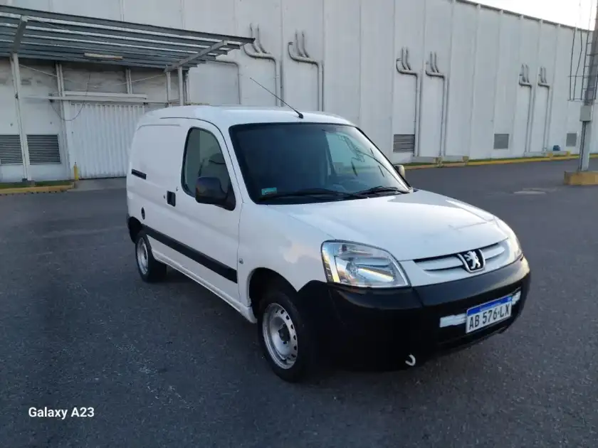 Peugeot Partner 1.4 Furgon Confort 2017 - foto 3