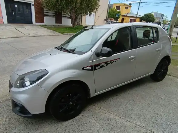 Renault Sandero 1.6 Gt Line 105Cv 2014 - foto 1