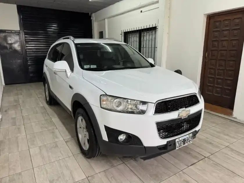 Chevrolet Captiva 2.4 Ls Mt Fwd 167Cv 2014 - foto 3