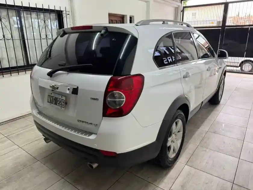 Chevrolet Captiva 2.4 Ls Mt Fwd 167Cv 2014 - foto 4