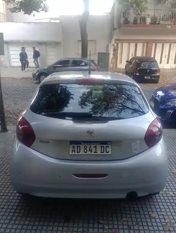 Peugeot 208 1.6 Allure 2019 - foto 4