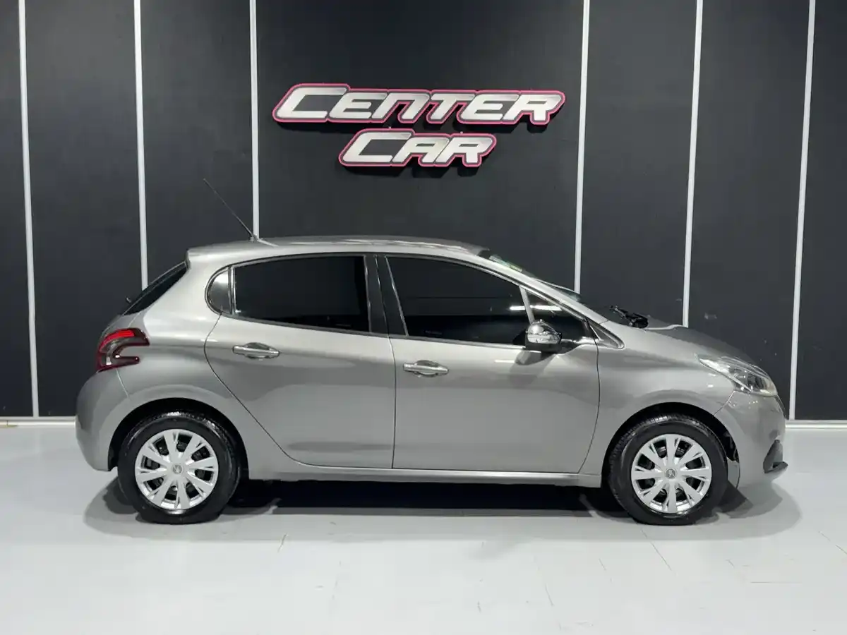 Peugeot 208 1.5 Active 2017 - foto 2