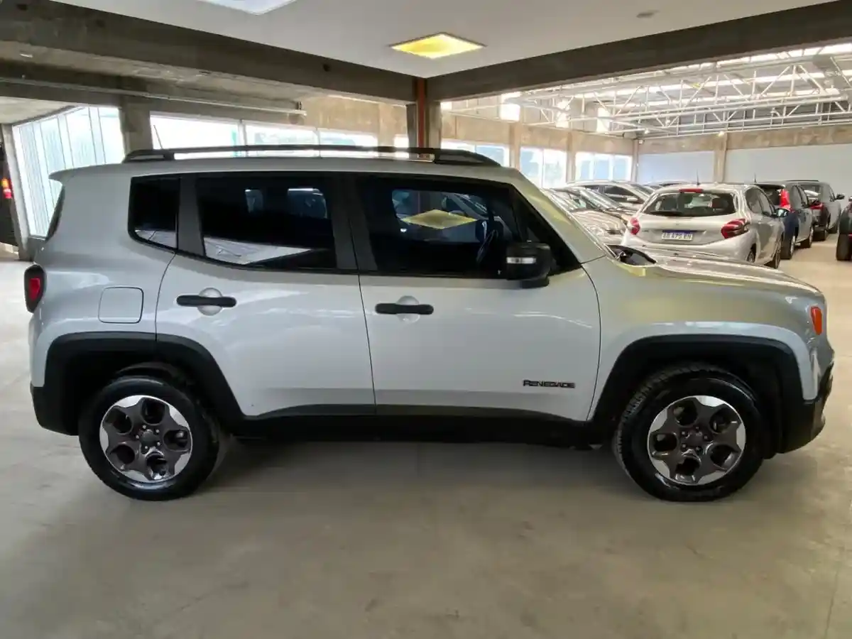 Jeep Renegade 1.8 Sport 2018 - foto 4