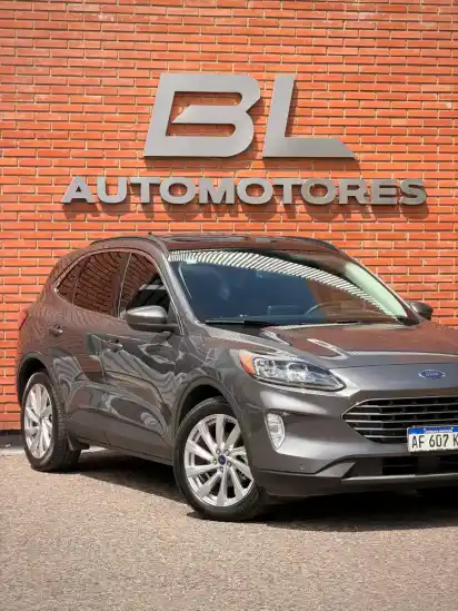 Ford Kuga 2.5 Hibrido At Awd 2022 - foto 2