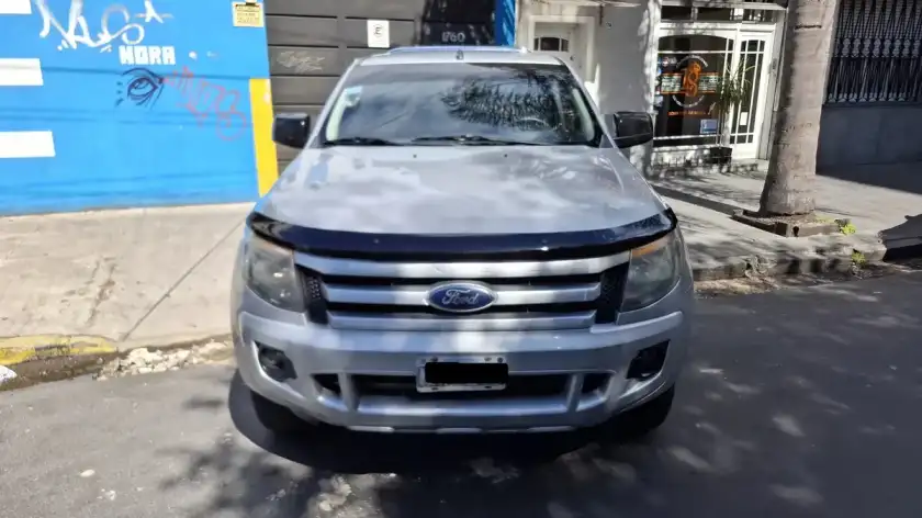 Ford Ranger 3.2 Cd 4X4 Xls Tdci 200Cv 2013 - foto 2