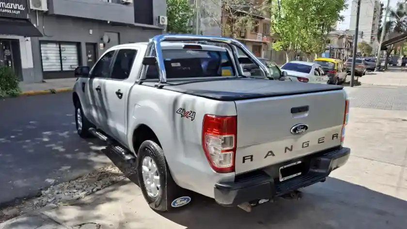 Ford Ranger 3.2 Cd 4X4 Xls Tdci 200Cv 2013 - foto 5