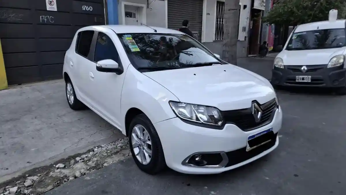 Renault Sandero 1.6 Privilege Pack 105Cv Nac 2017 - foto 3