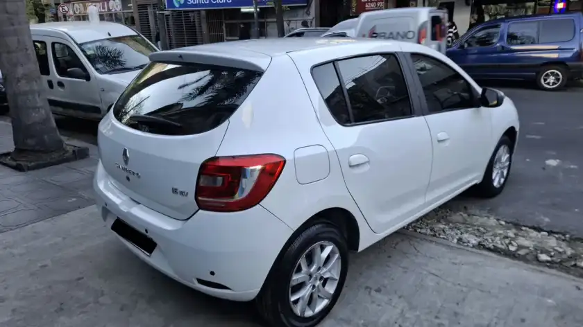 Renault Sandero 1.6 Privilege Pack 105Cv Nac 2017 - foto 4