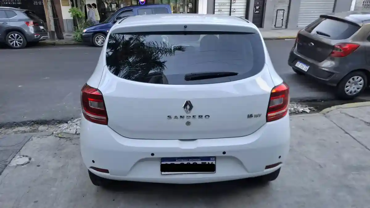 Renault Sandero 1.6 Privilege Pack 105Cv Nac 2017 - foto 5