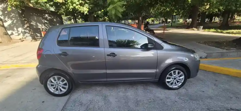 Volkswagen Fox 1.6 Confortline Pack 2014 - foto 2