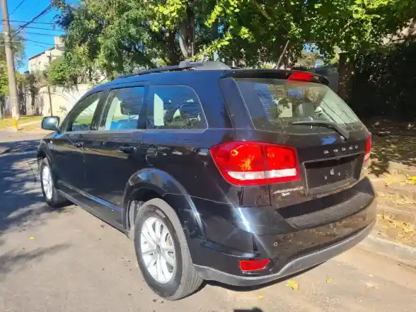Dodge Journey 2.4 Sxt 170Cv (Techo, Dvd, Nav) 2018 - foto 2