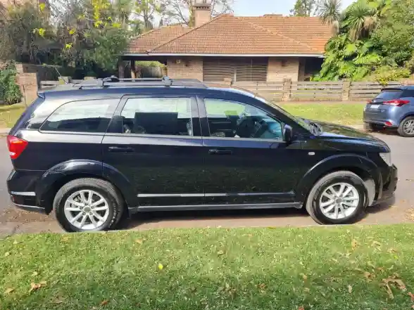 Dodge Journey 2.4 Sxt 170Cv (Techo, Dvd, Nav) 2018 - foto 3