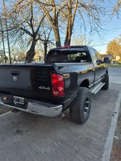 Dodge Ram 5.9 2500 Slt Quadcab Atx 4X4 2010 - foto 4