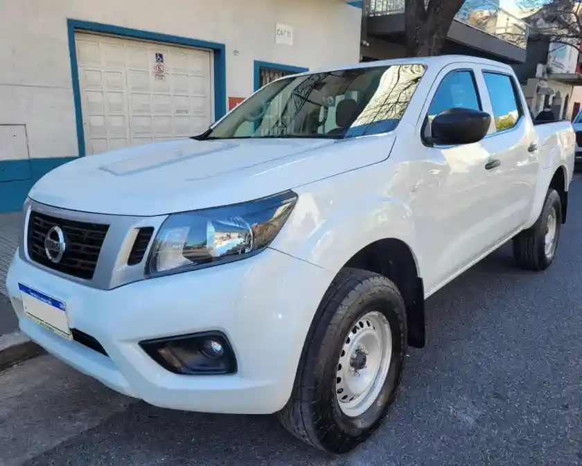 Nissan Frontier Cd S 2.3 D 4X4 Mt 2022 - foto 1