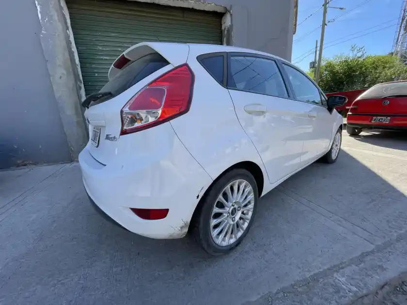 Ford Fiesta Se Plus 2014 - foto 4