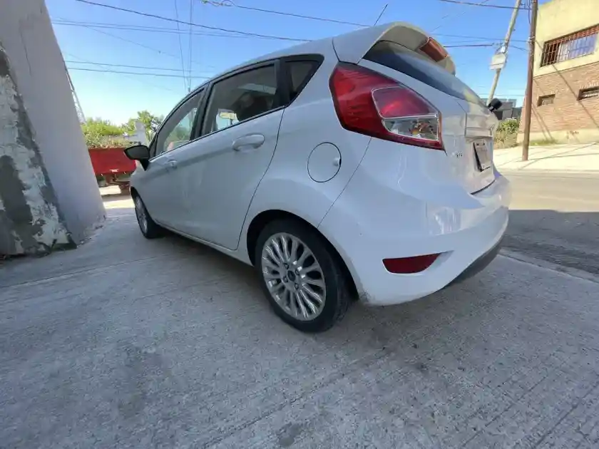 Ford Fiesta Se Plus 2014 - foto 5