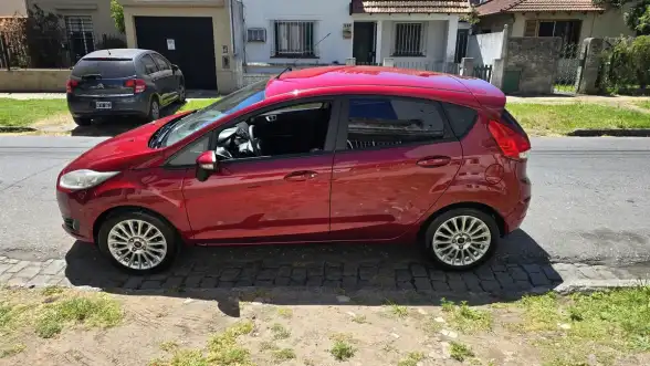 Ford Fiesta Kinetic 1.6 Se Powershift 120Cv 2016 - foto 3