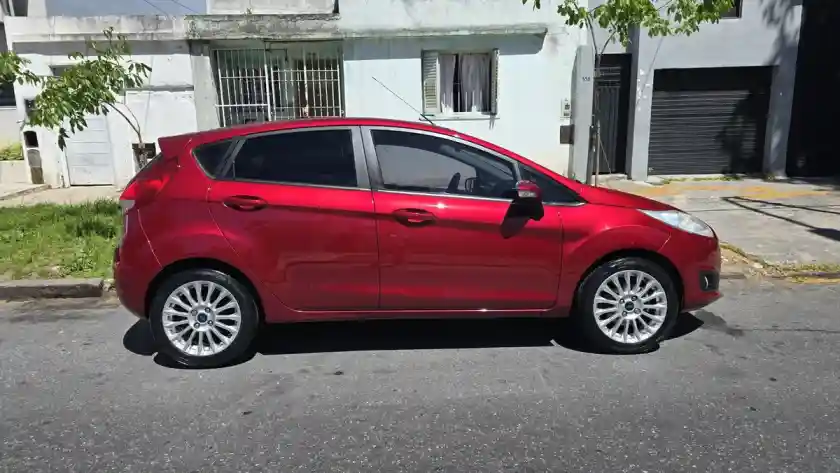 Ford Fiesta Kinetic 1.6 Se Powershift 120Cv 2016 - foto 4