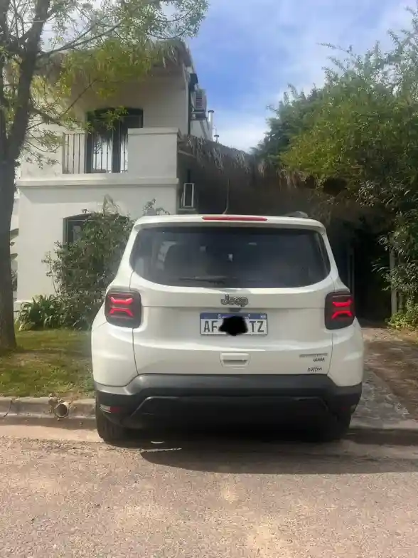 Jeep Renegade 1.8 Sport 2023 - foto 2