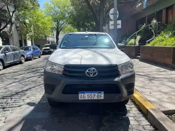 Toyota Hilux Pick-Up 2.4 Cs Dx 150Cv 4X2 6Mt 2025 - foto 2