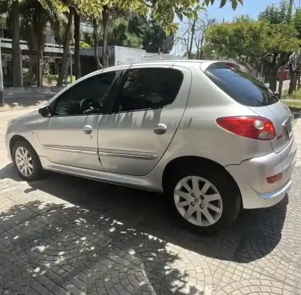 Peugeot 207 1.6 Allure 106Cv 2012 - foto 1