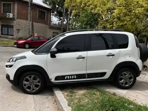 Citroën C3 Aircross 1.6 Vti 115 Shine 2016 - foto 2