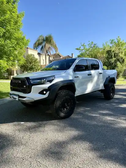 Toyota Hilux Pick-Up 2.8 Cd Gr-Sport 224Cv 4X4 At 2023 - foto 1