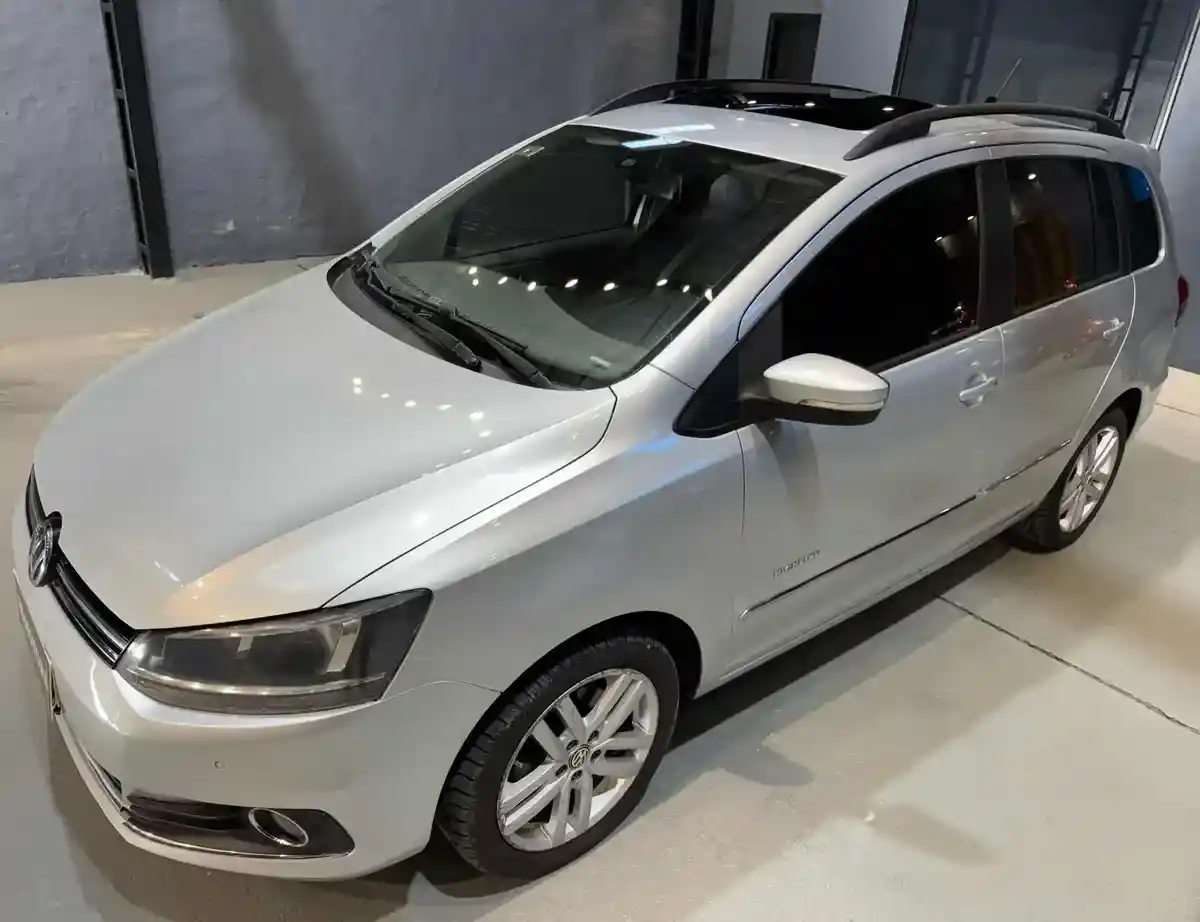 Volkswagen Suran 1.6 Imotion Highline 110Cv 2016 - foto 1