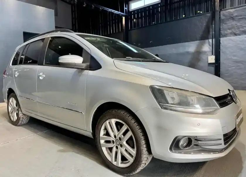 Volkswagen Suran 1.6 Imotion Highline 110Cv 2016 - foto 3