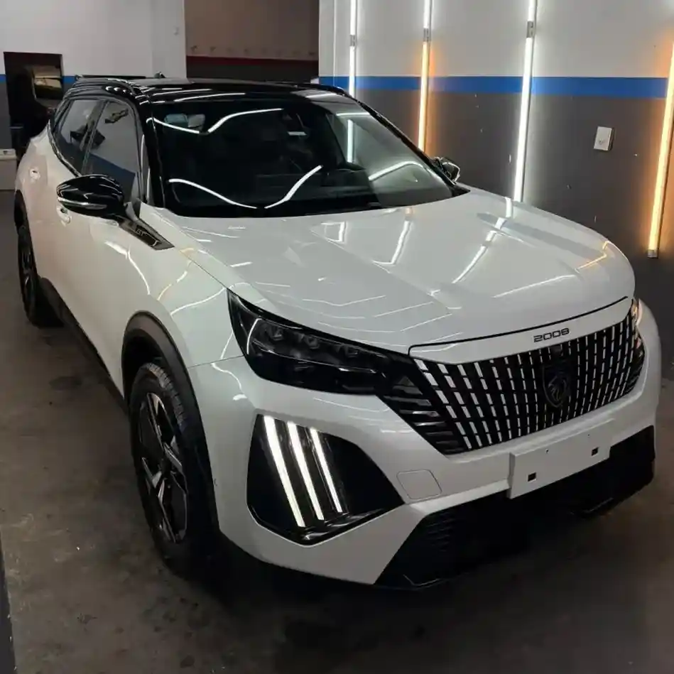 Peugeot 2008 1.0T Gt 2025 - foto 2