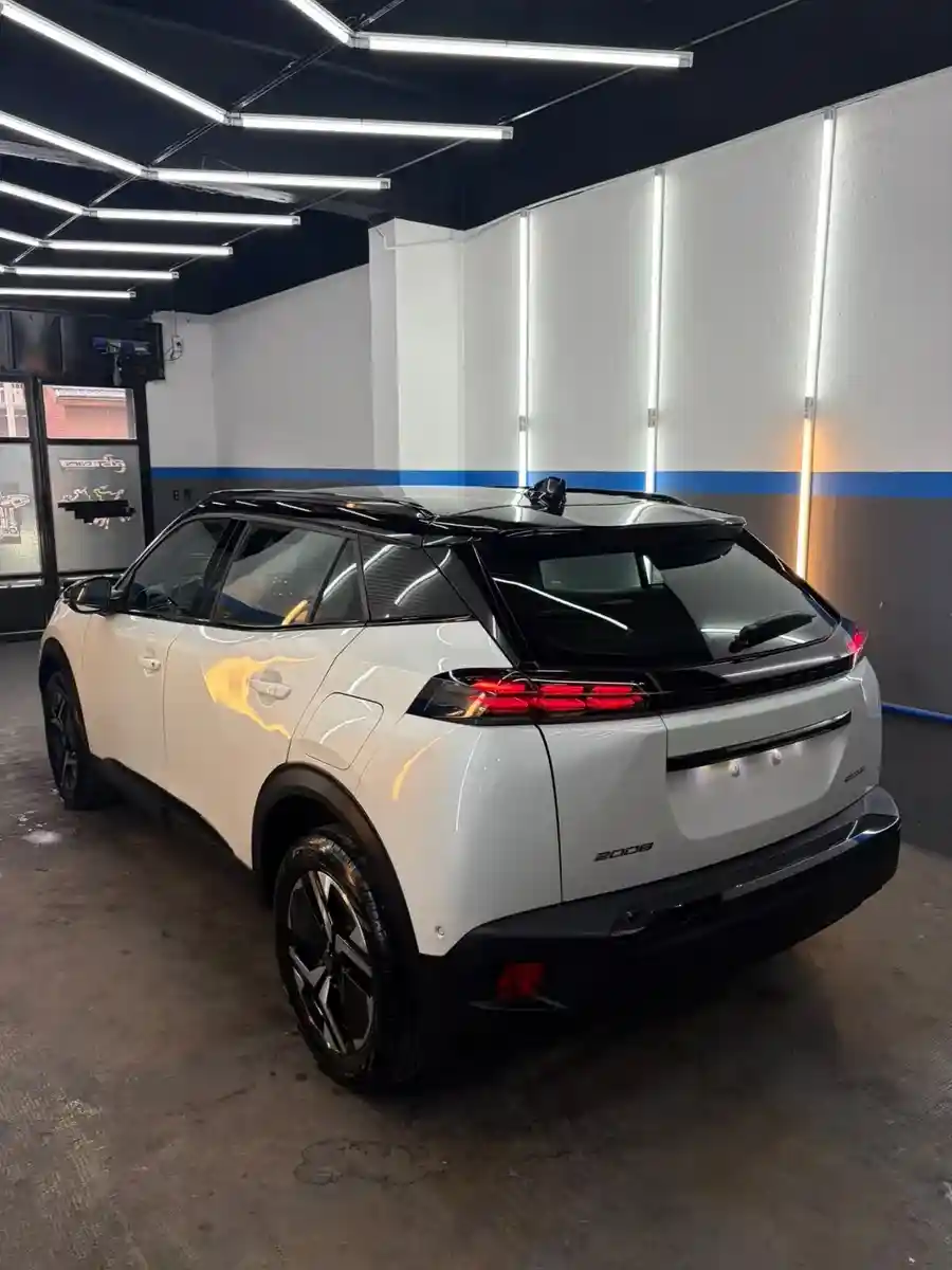 Peugeot 2008 1.0T Gt 2025 - foto 5