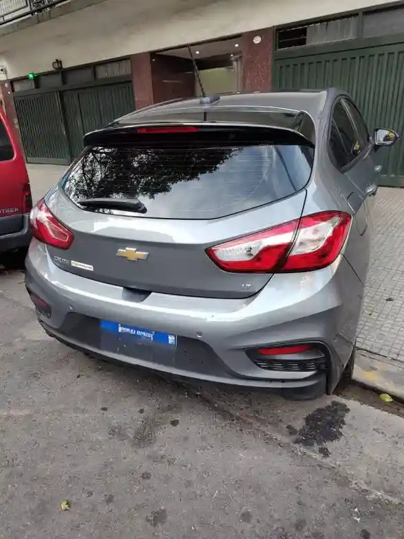 Chevrolet Cruze 5 1.4 Lt At 5P 2022 - foto 4