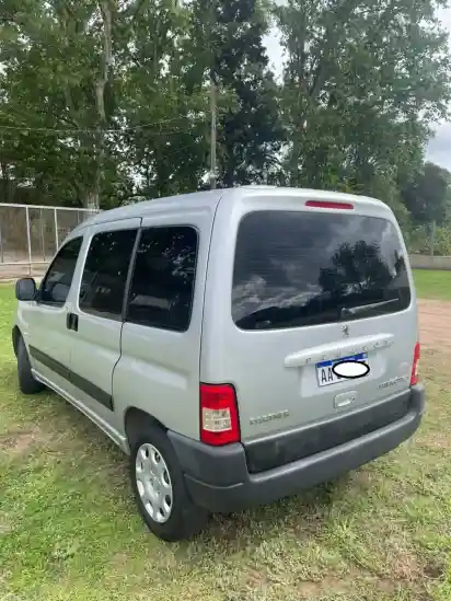 Peugeot Partner 1.6 Hdi Furgon Confort 5As 2016 - foto 3