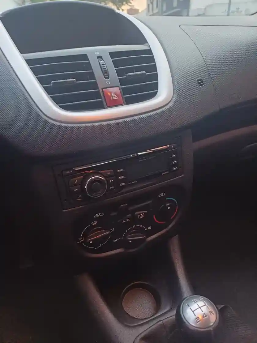 Peugeot 207 1.6 Allure 106Cv 2012 - foto 4