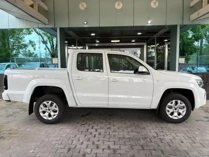 Volkswagen Amarok 3.0 Cd Tdi V6 258Cv Comfortline 4X4 At 2026 - foto 2