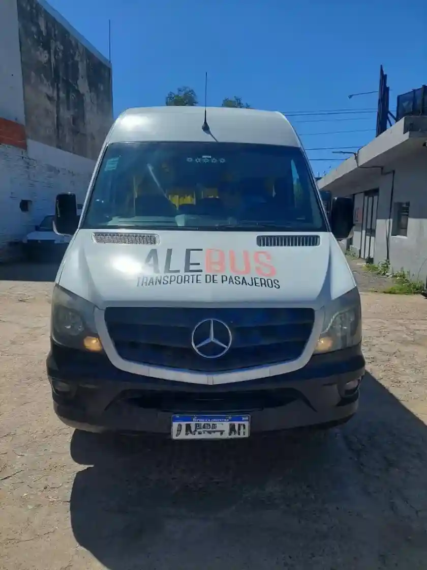 Mercedes-Benz Sprinter 2.1 515 Combi 4325 150Cv 19+1 2018 - foto 1