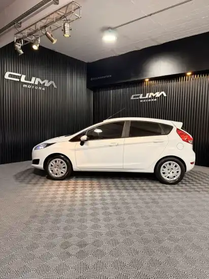 Ford Fiesta Kinetic 1.6 S 120Cv 2015 - foto 4