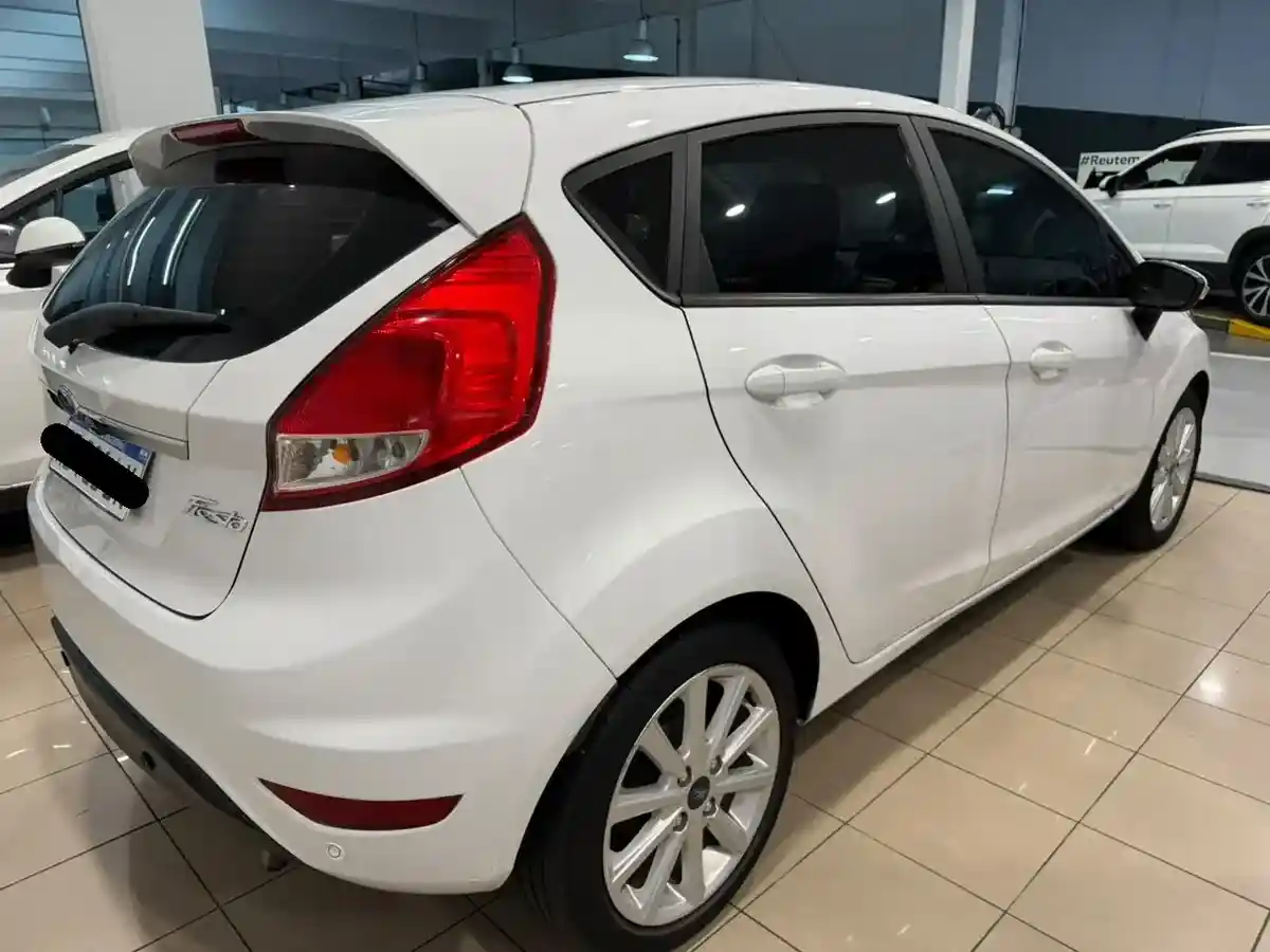 Ford Fiesta Kinetic 1.6 Se Plus 120Cv 2019 - foto 4