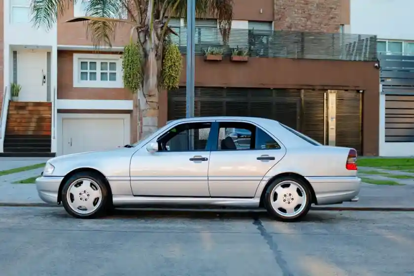 Mercedes-Benz Clase C C43 Amg 1998 - foto 3