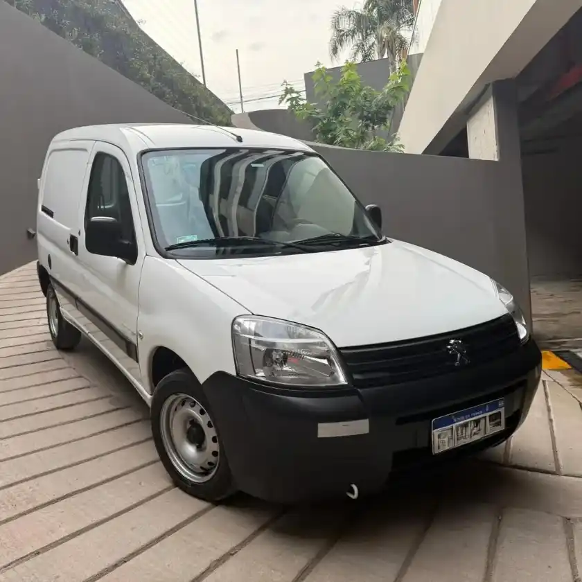 Peugeot Partner 1.6 Furgon Confort 2022 - foto 3