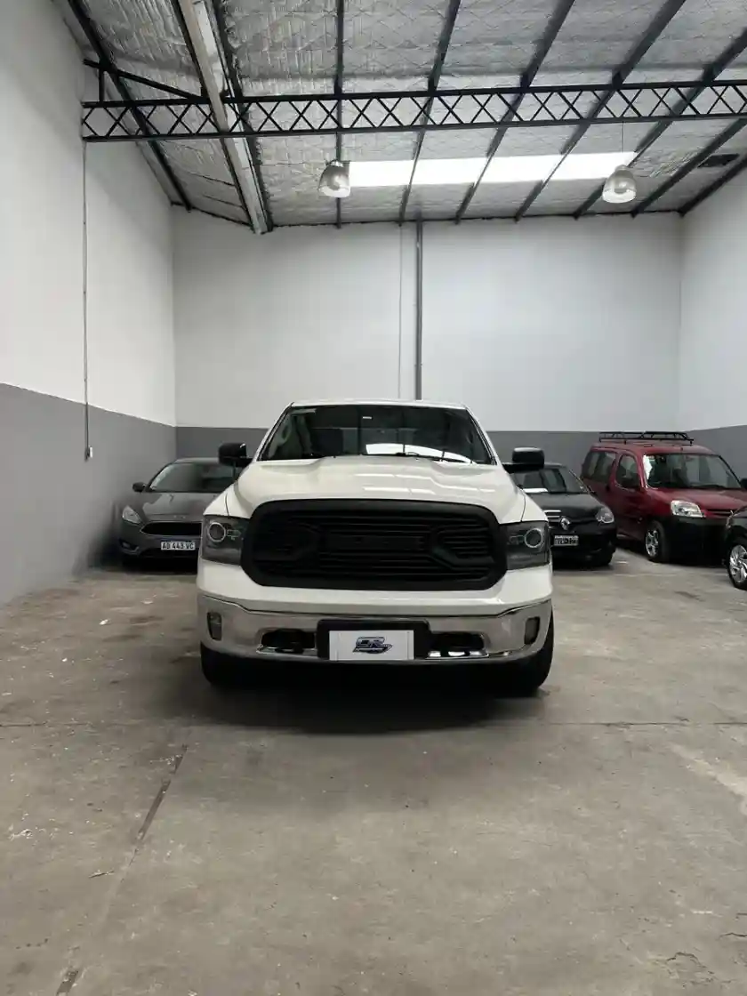 Ram 1500 5.7 Laramie Atx V8 2019 - foto 4