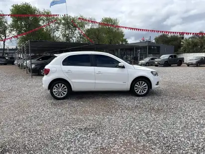 Volkswagen Gol Trend 1.6 Pack Iii 101Cv 2013 - foto 4
