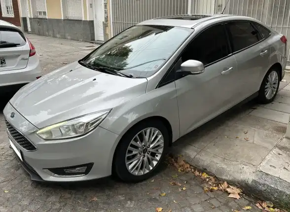 Ford Focus Iii 2.0 Sedan Se Plus At6 2017 - foto 2