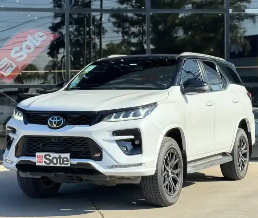 Toyota Sw4 2.8 Tdi Gr-S 4X4 7As 6At 2023 - foto 1