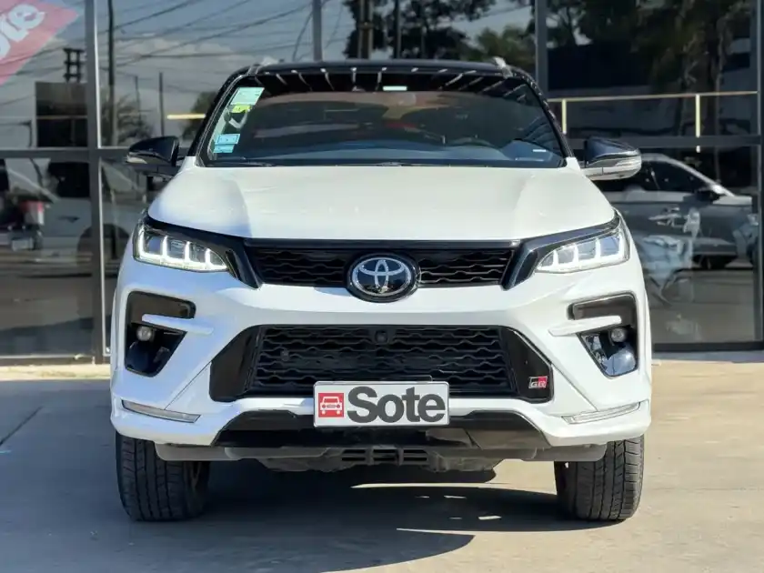 Toyota Sw4 2.8 Tdi Gr-S 4X4 7As 6At 2023 - foto 3