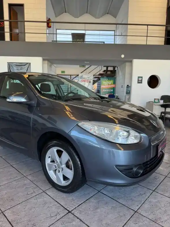 Renault Fluence 1.6 Confort Plus 110Cv 2015 - foto 2