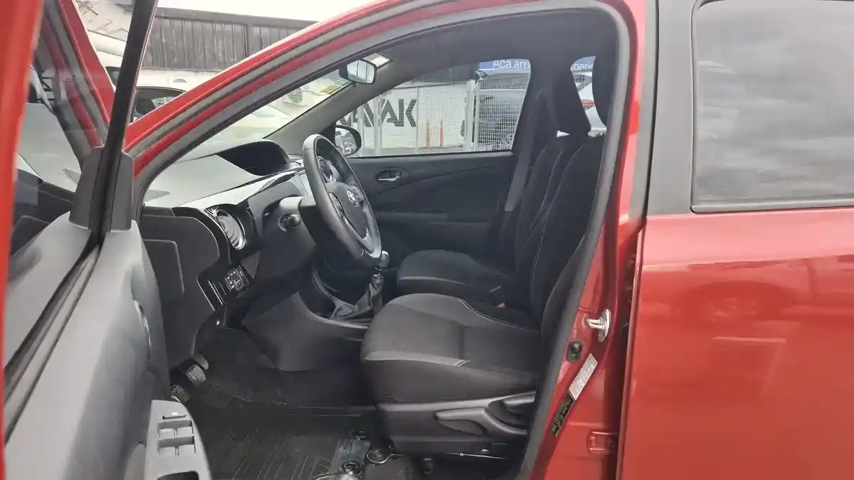 Toyota Etios 1.5 Xls Pack 2022 - foto 5