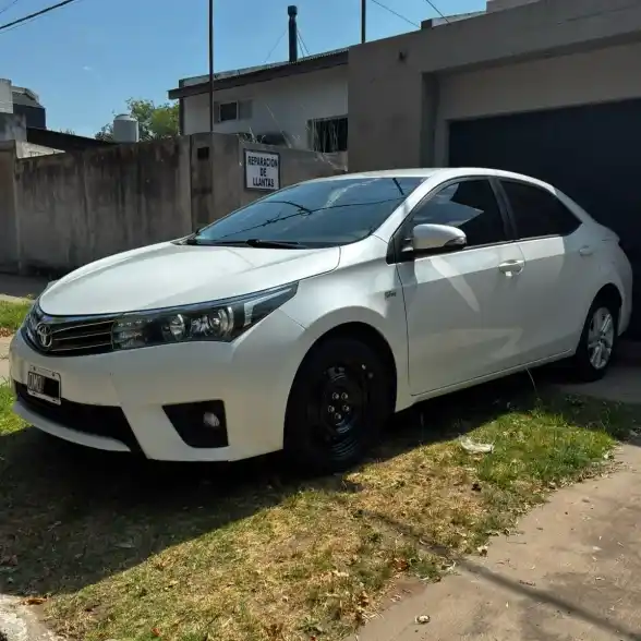 Toyota Corolla 1.8 Xei Cvt Pack 140Cv 2015 - foto 1